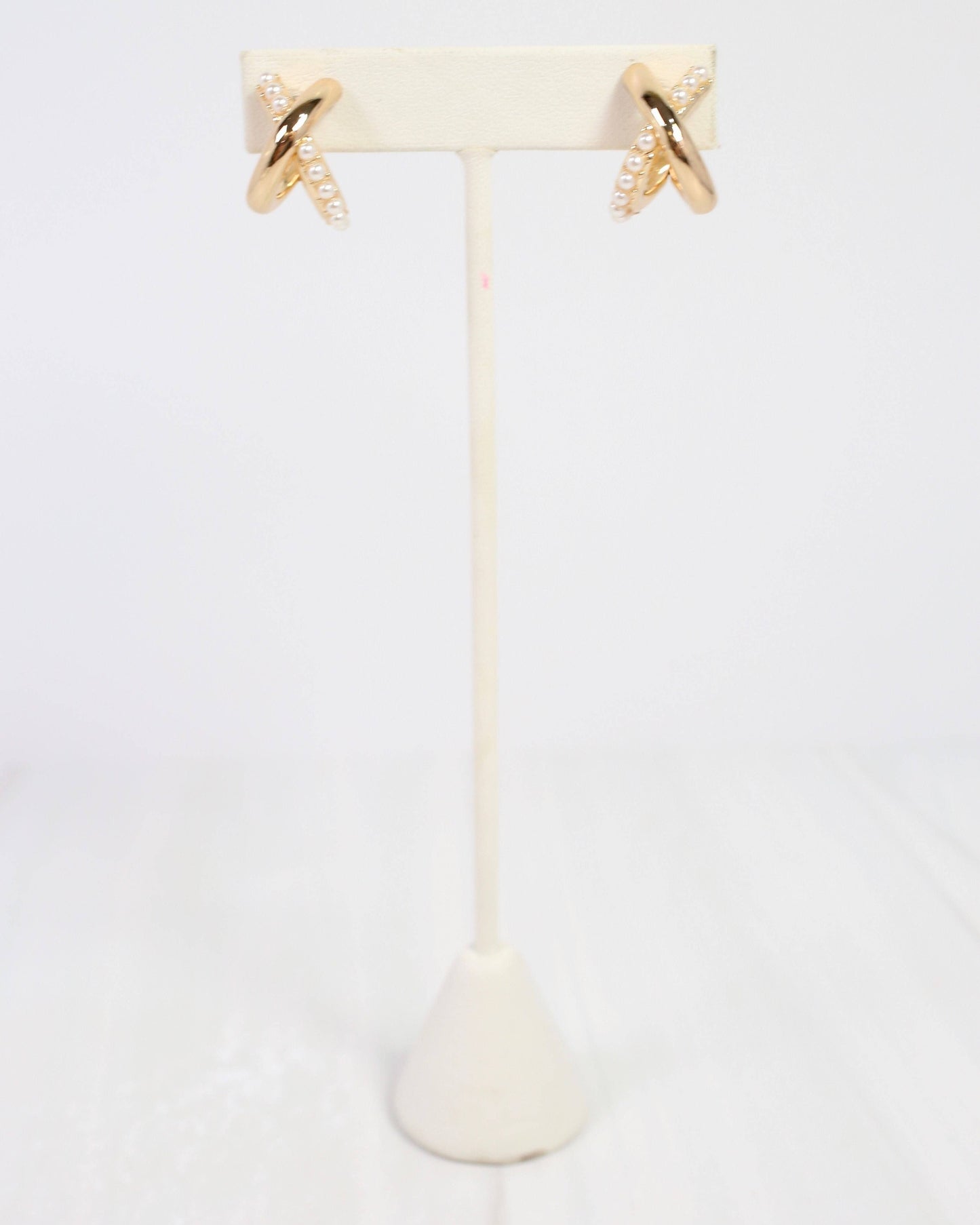 Coleridge Criss Cross Hoop Earring Pearl: Default
