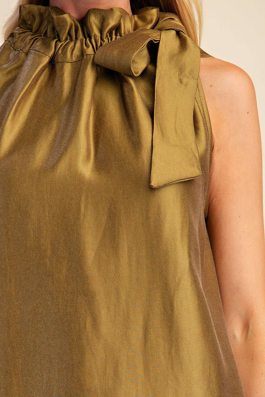 Ruffle Tie Neck Sleeveless Side Pocket Mini Dress: Champagne