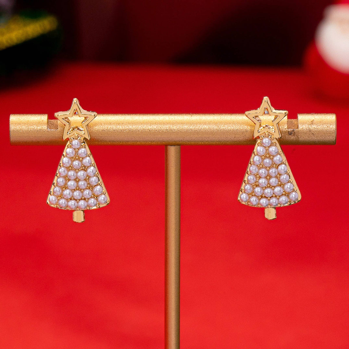 Pearl-Embellished Christmas Tree Stud Earrings