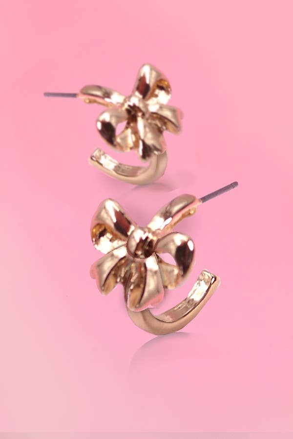BOW HUGGIE HOOP EARRINGS | Gold