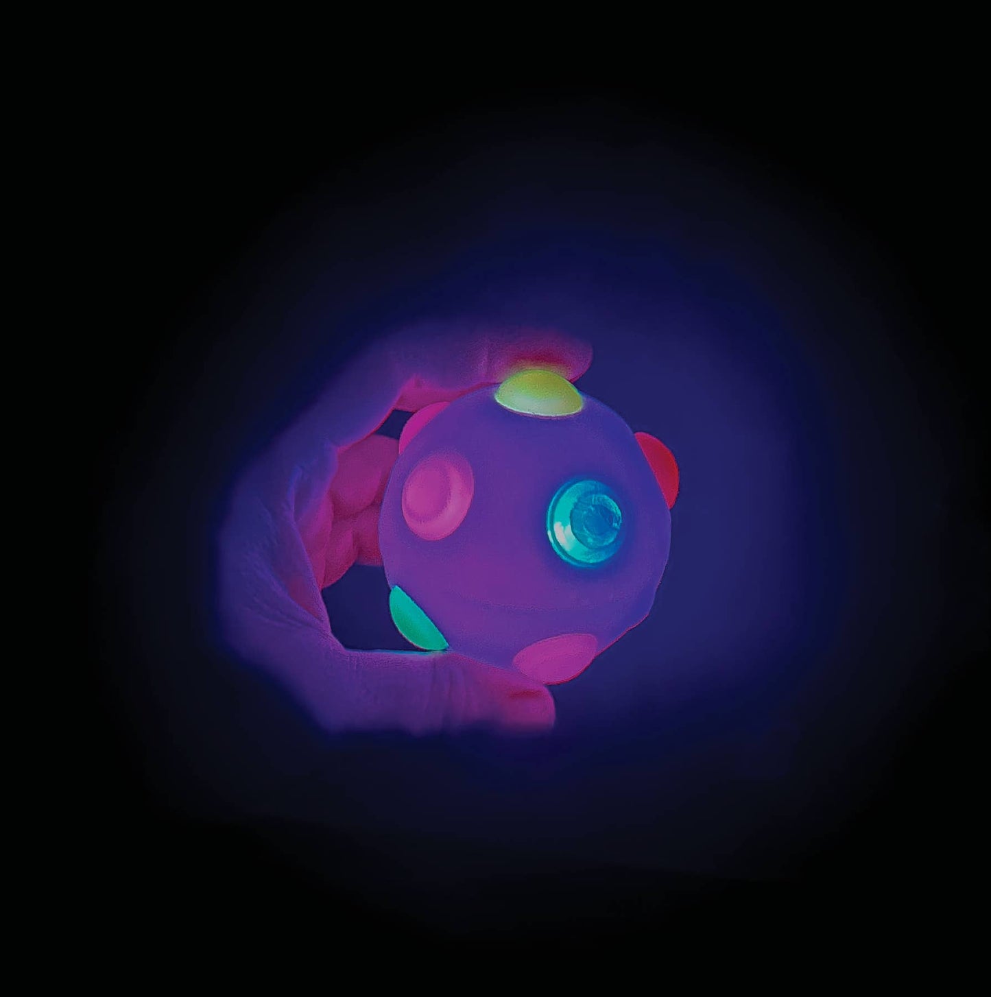 LIGHT UP CRAZY BALL