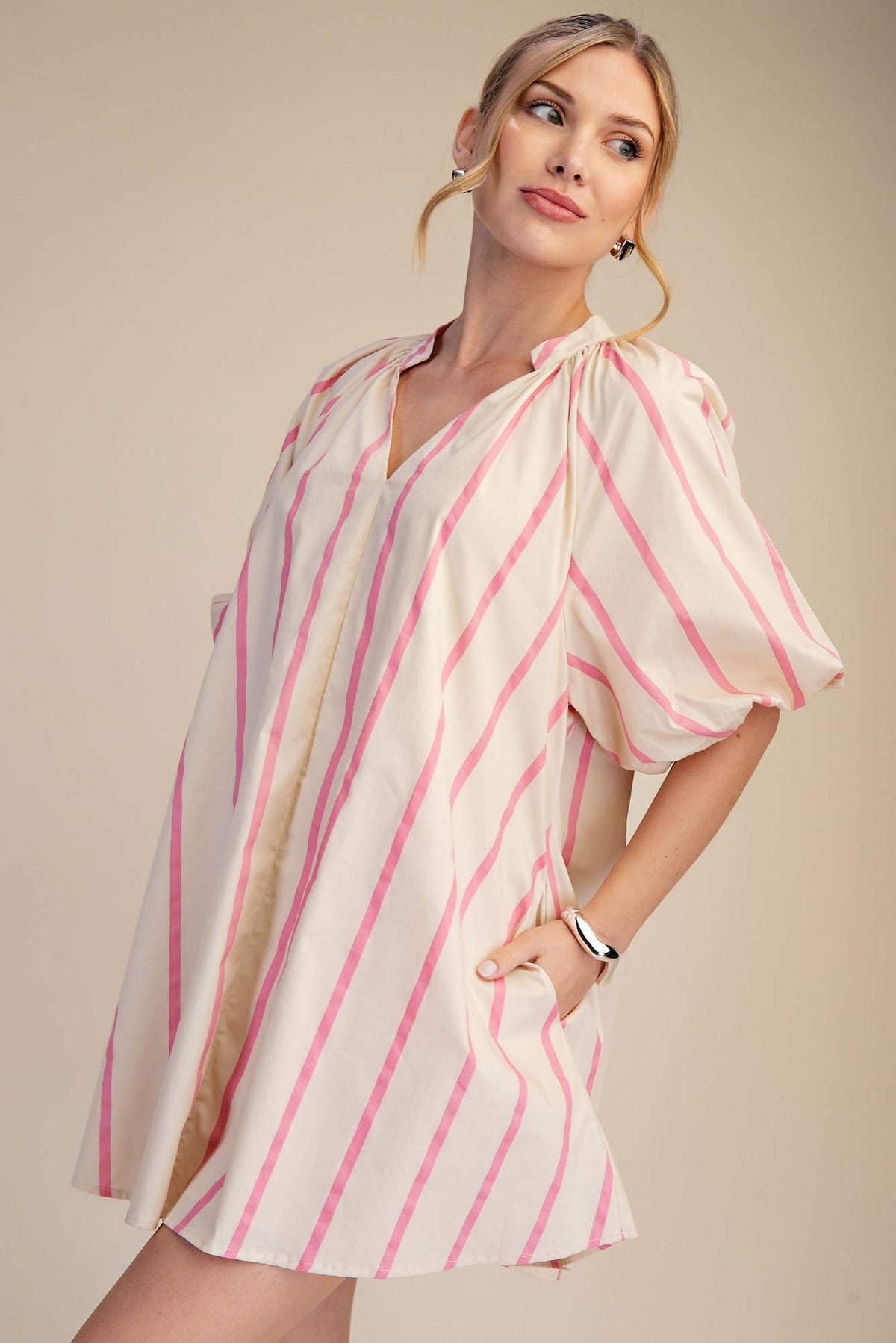Puff-Sleeve Stripe Mini Shift Dress: Kelly Green