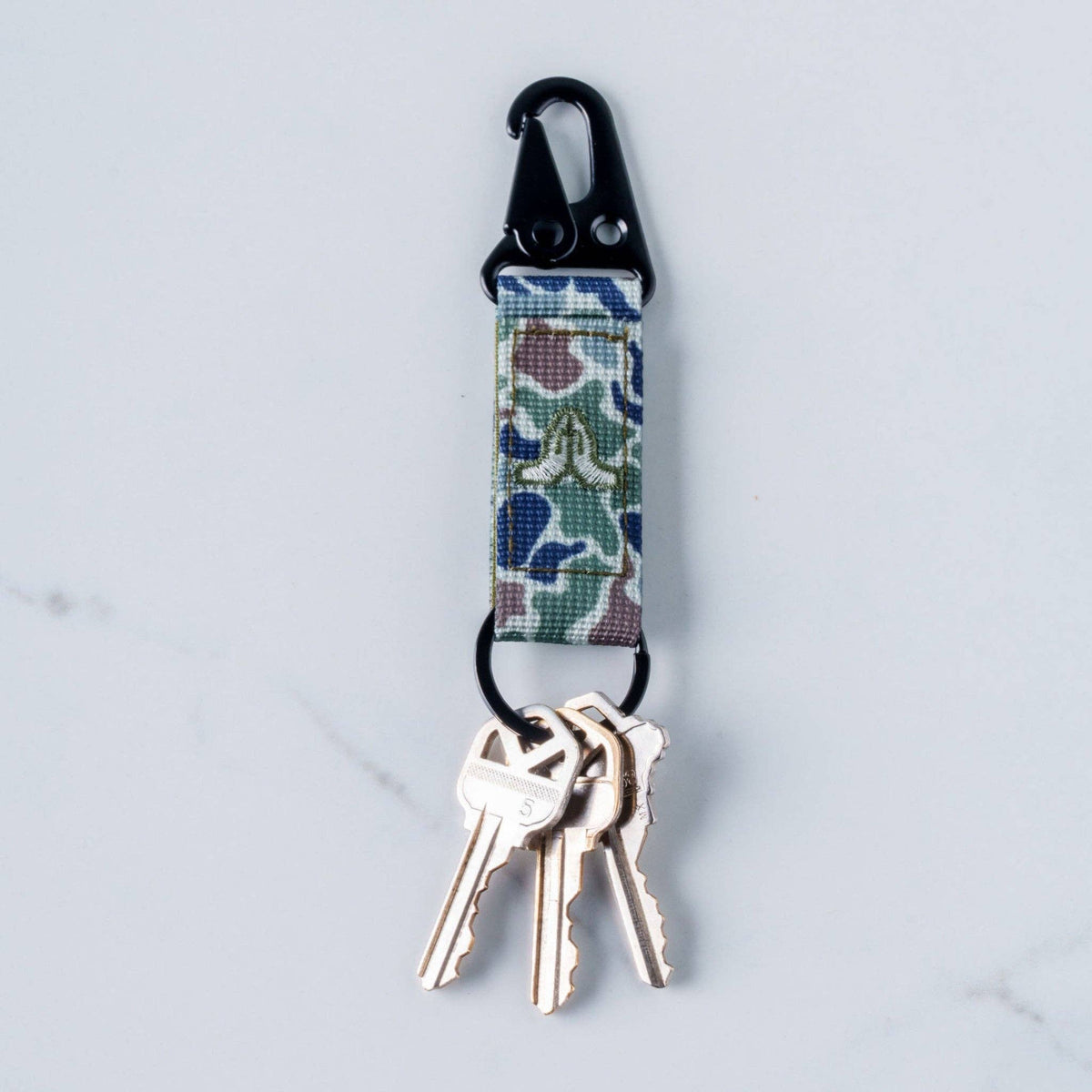 Tap To Pray® Tactical Carabiner Keychain: Moss Camo