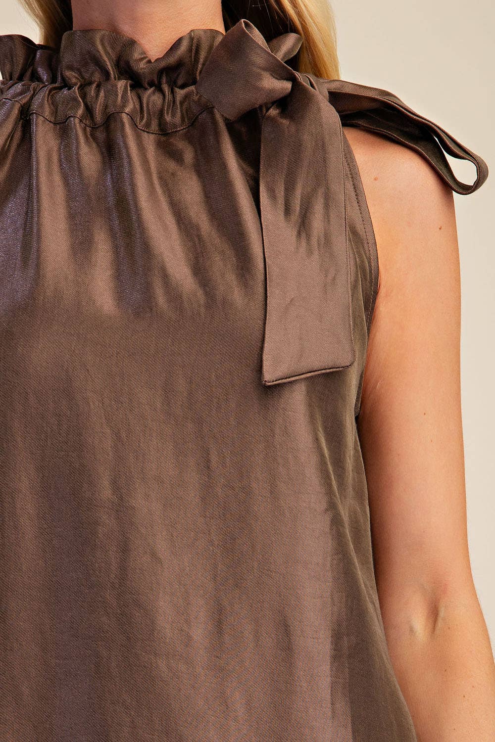 Ruffle Tie Neck Sleeveless Side Pocket Mini Dress: Champagne