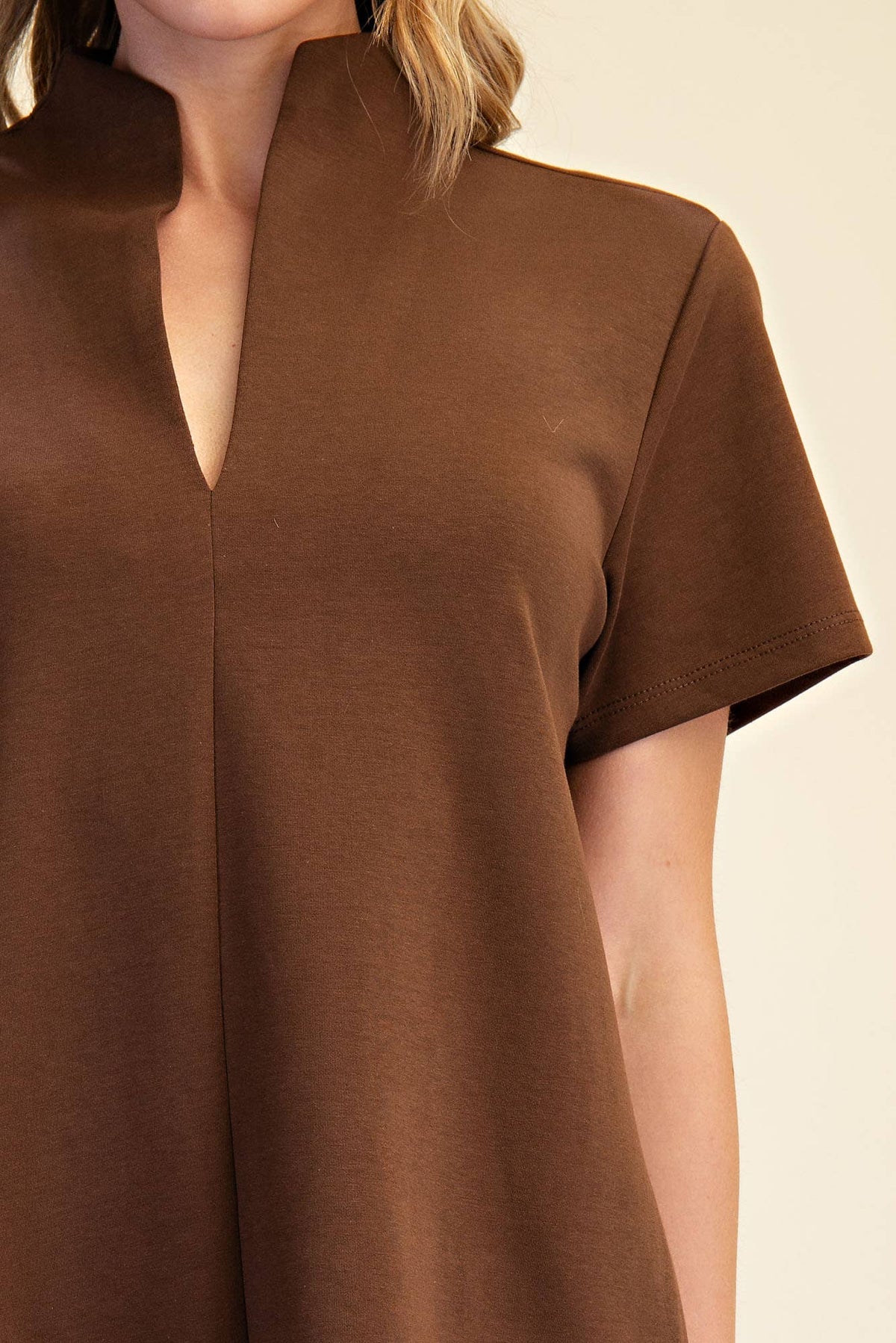 Stand Collar V-Neck Slit Dress: Hunter Green