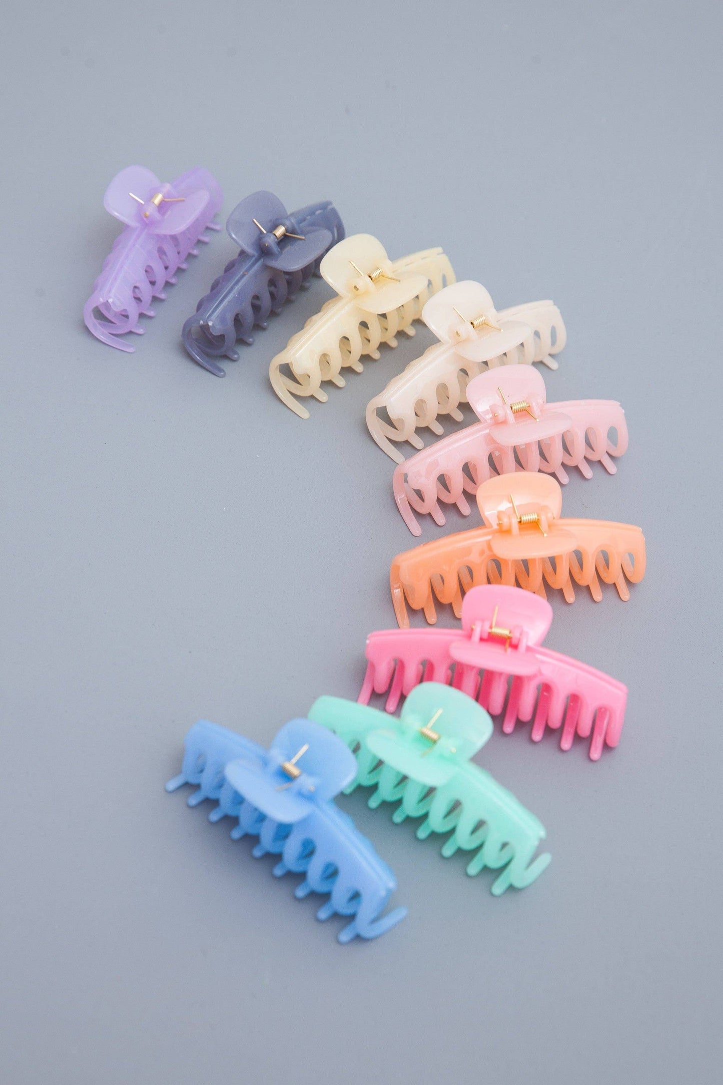 JUMBO SEMI GLOSSY  HAIR CLAW CLIPS | 40H582: OFF WHITE