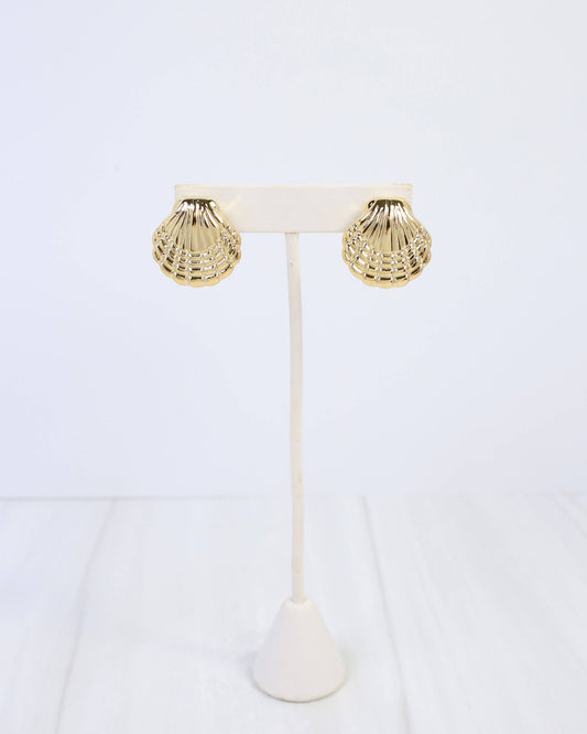 Isla Shell Post Earring Gold: Default