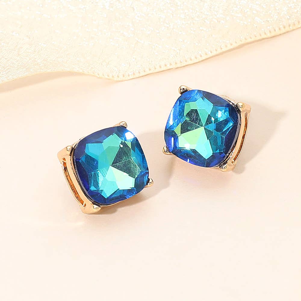 Square Cushion Stud Earrings: Gold,White