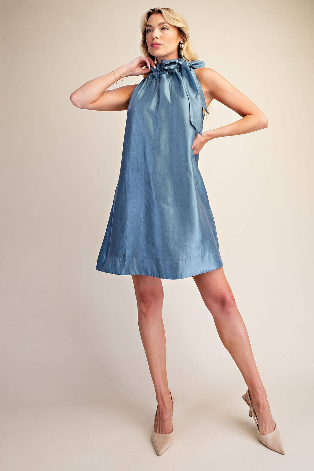 Ruffle Tie Neck Sleeveless Side Pocket Mini Dress: Champagne