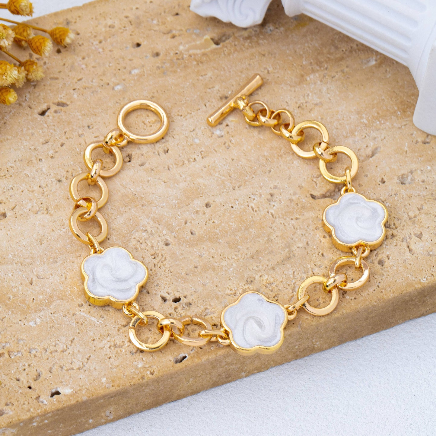 Enamel Quatrofoil Link Toggle Bracelet |Gold