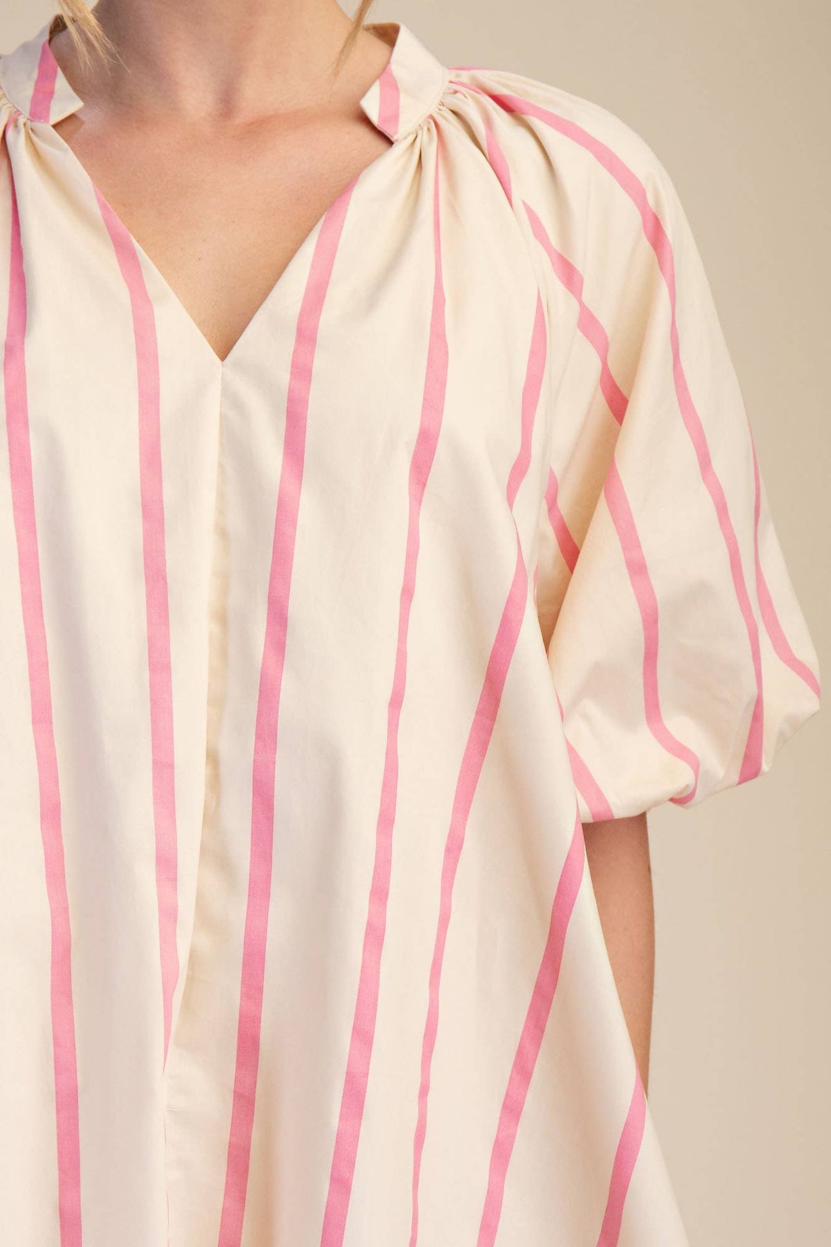 Puff-Sleeve Stripe Mini Shift Dress: Kelly Green