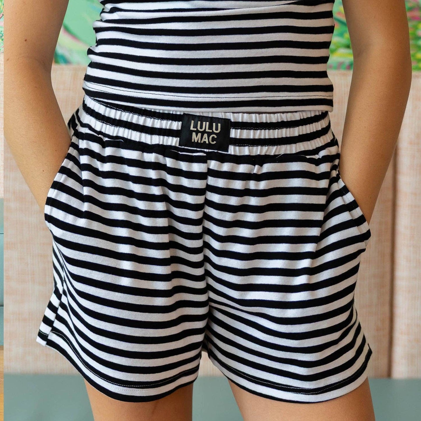 LM-STRIPE Short-BLACK