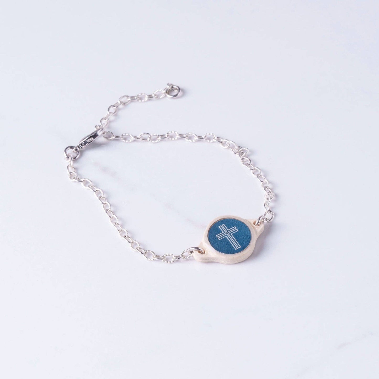 Tap To Pray® Survivor Series Chain Bracelet: 14K Gold-Plated + Vanilla Cross