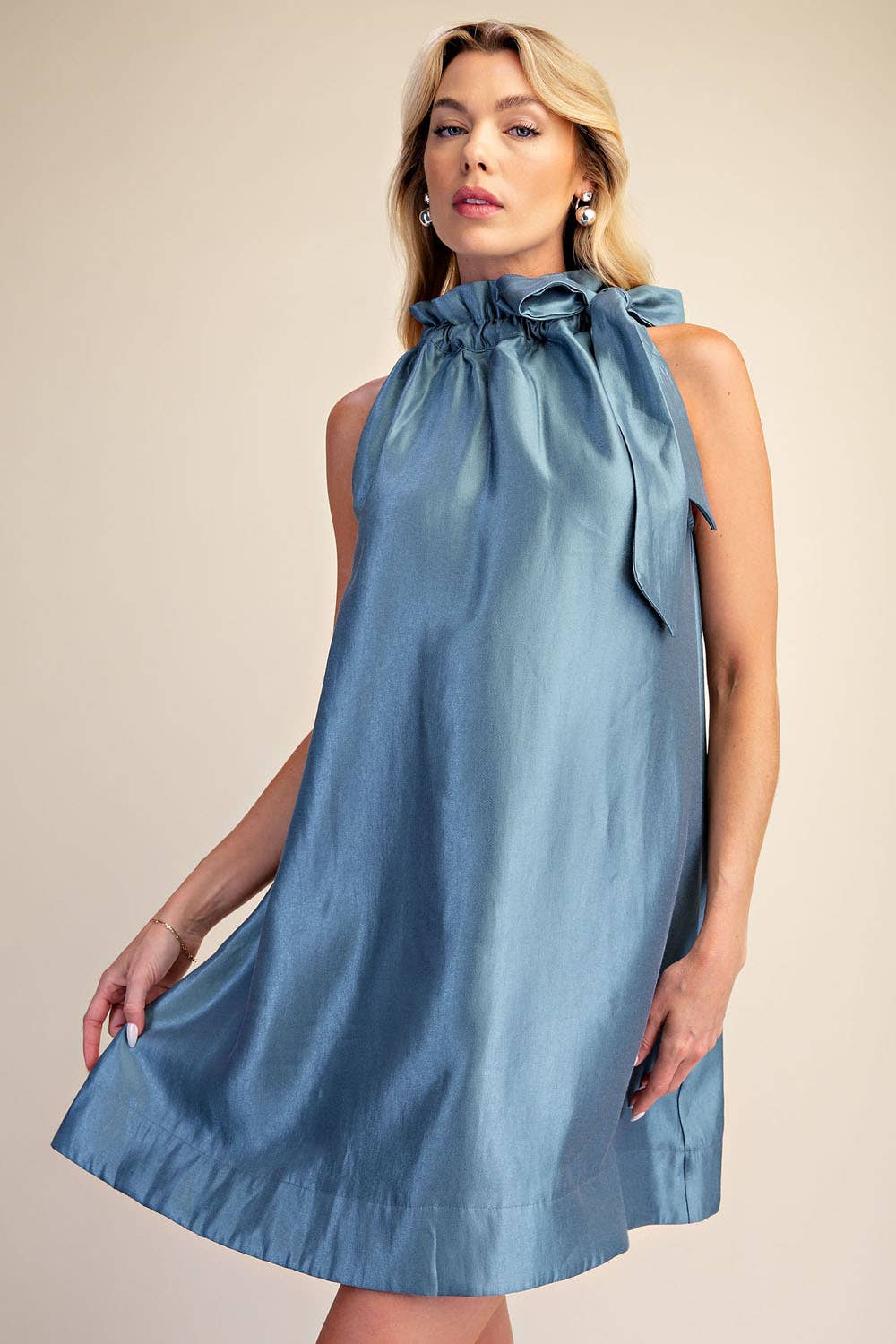 Ruffle Tie Neck Sleeveless Side Pocket Mini Dress: Champagne