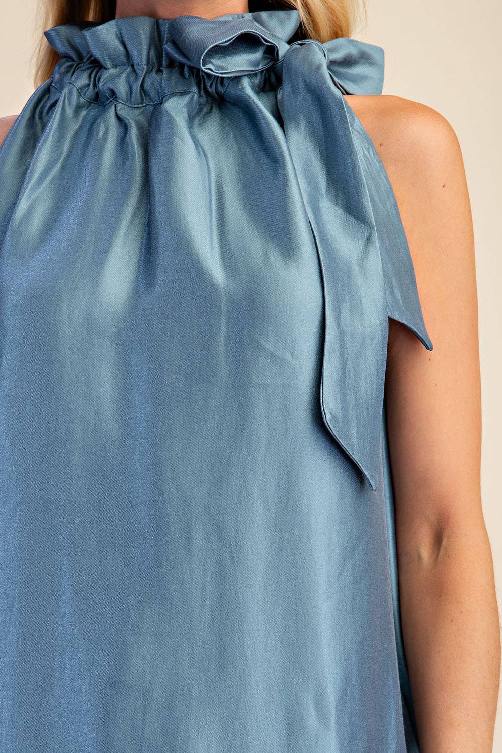 Ruffle Tie Neck Sleeveless Side Pocket Mini Dress: Champagne
