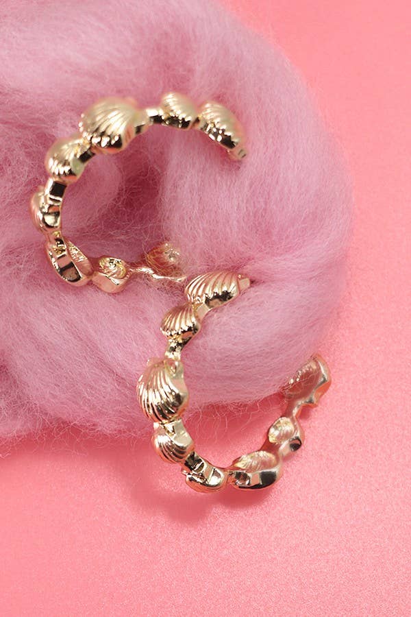 SEASHELL HOOP EARRINGS | GOLD