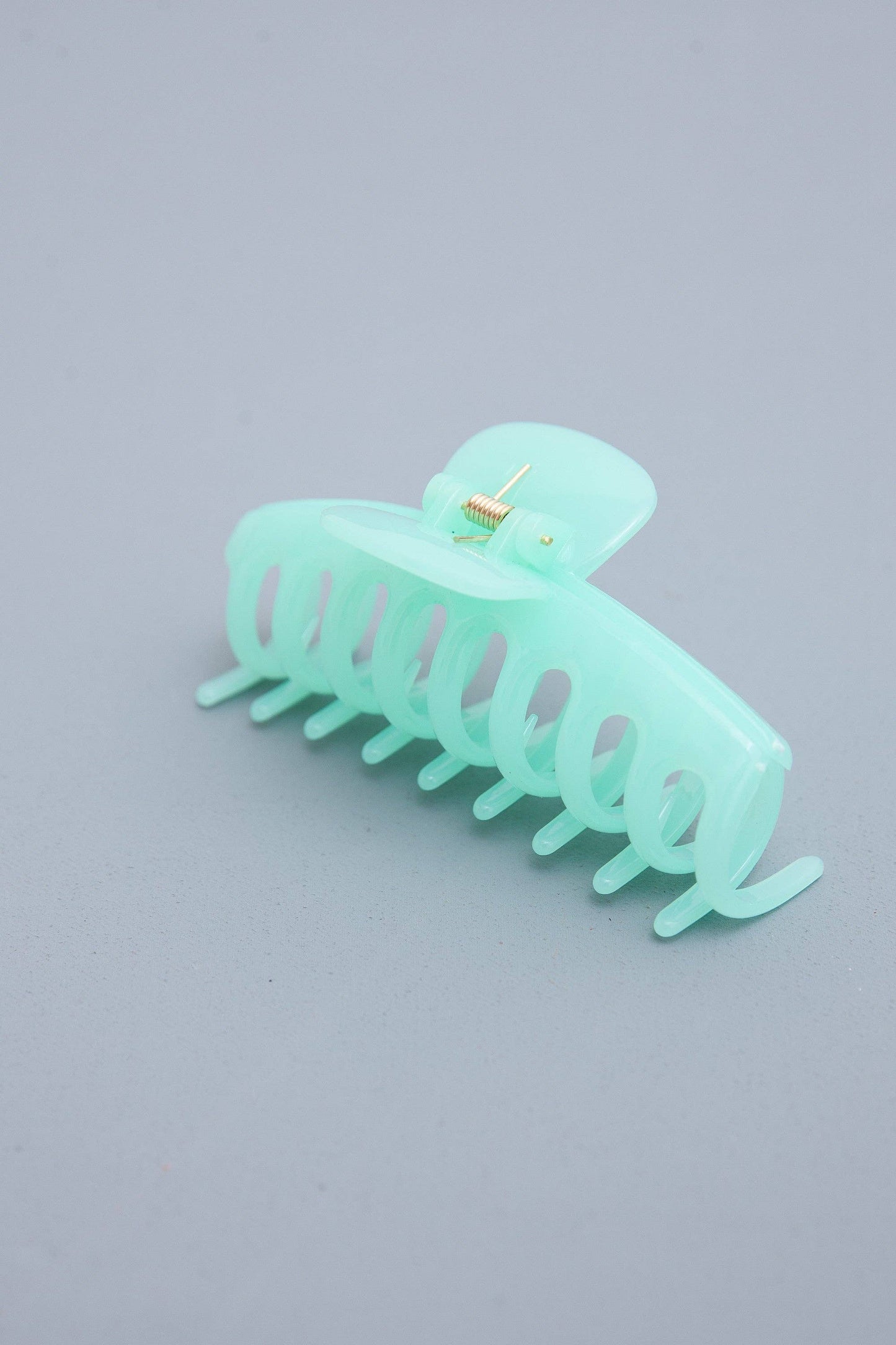 JUMBO SEMI GLOSSY  HAIR CLAW CLIPS | 40H582: OFF WHITE
