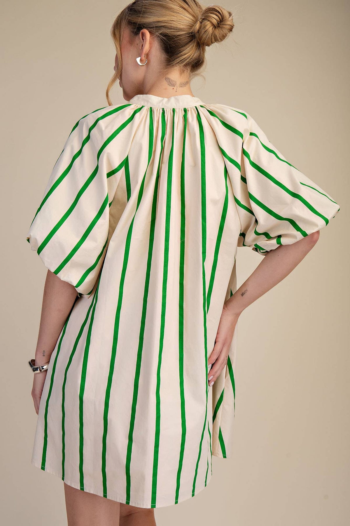 Puff-Sleeve Stripe Mini Shift Dress: Kelly Green