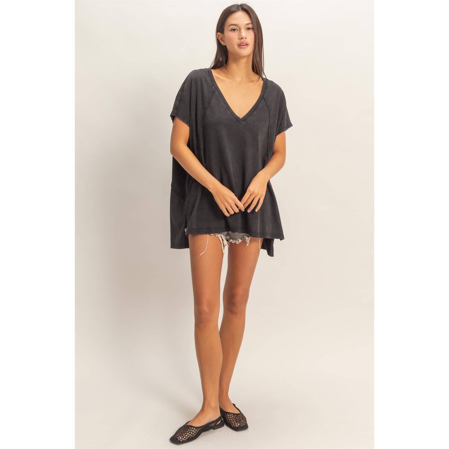 Oversized V-Neck Mineral Washed Top: BLUE