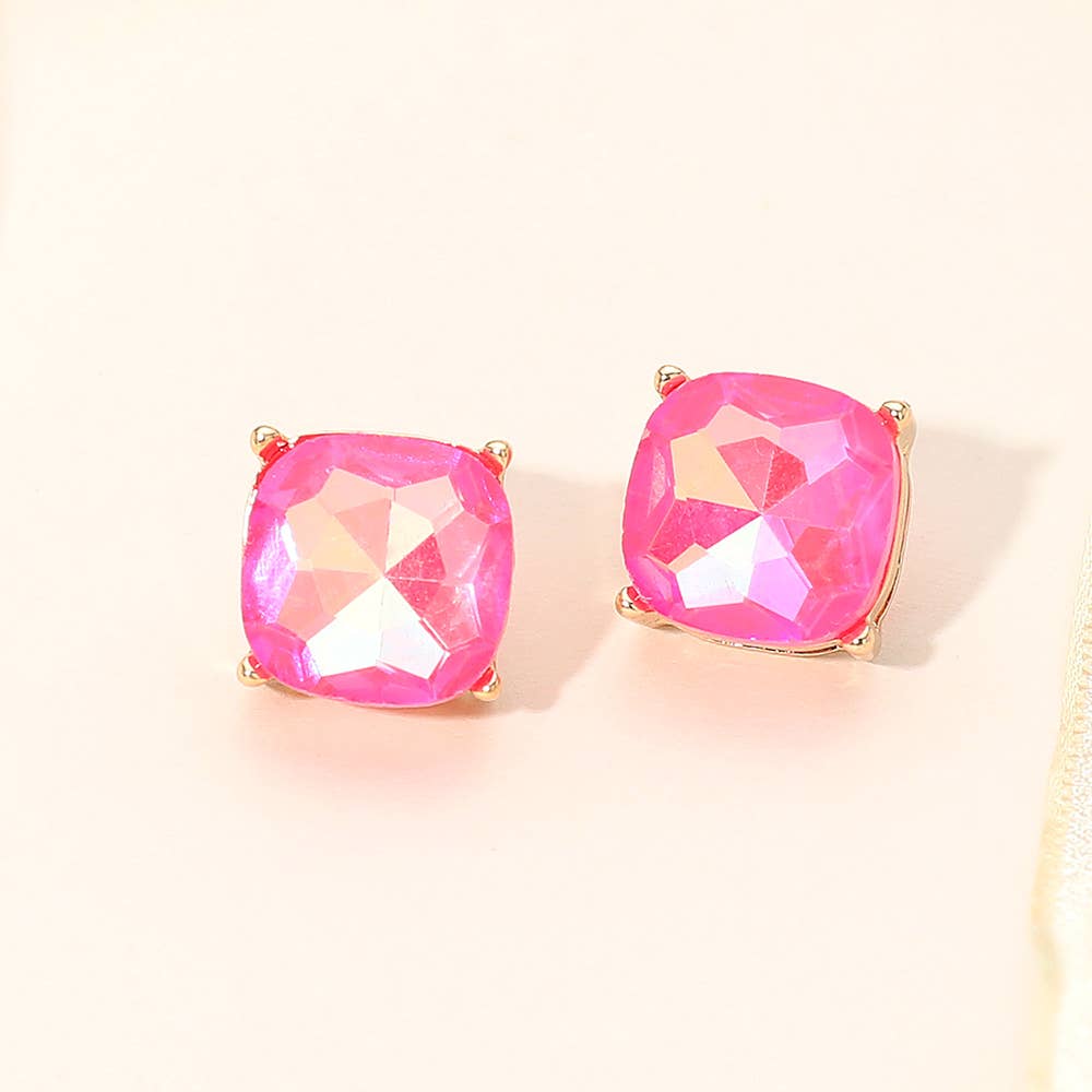 Square Cushion Stud Earrings: Gold,Jet Black