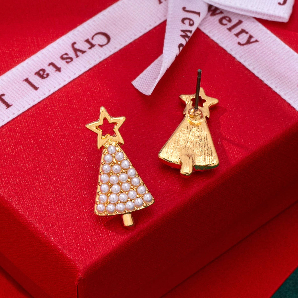 Pearl-Embellished Christmas Tree Stud Earrings