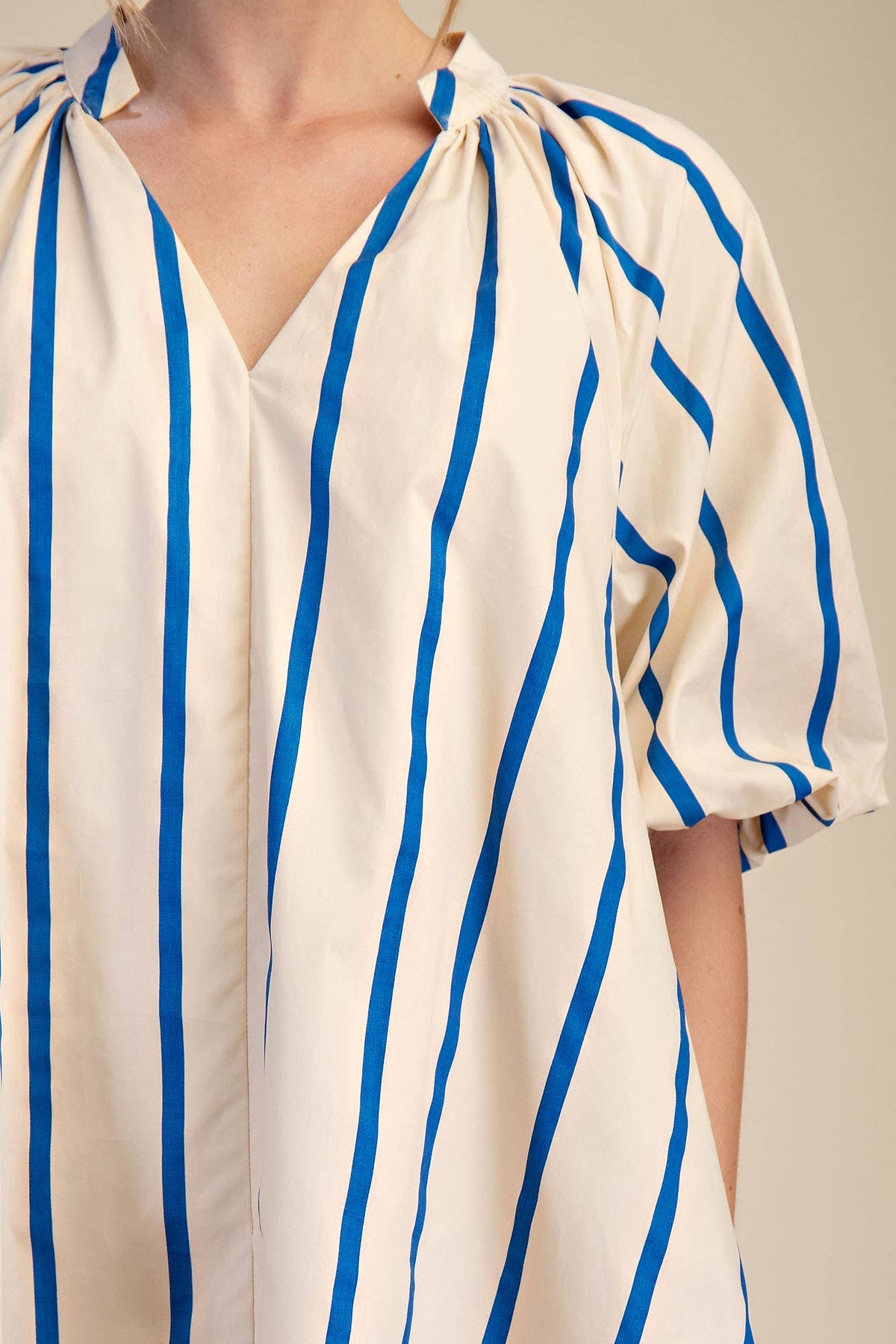 Puff-Sleeve Stripe Mini Shift Dress: Kelly Green