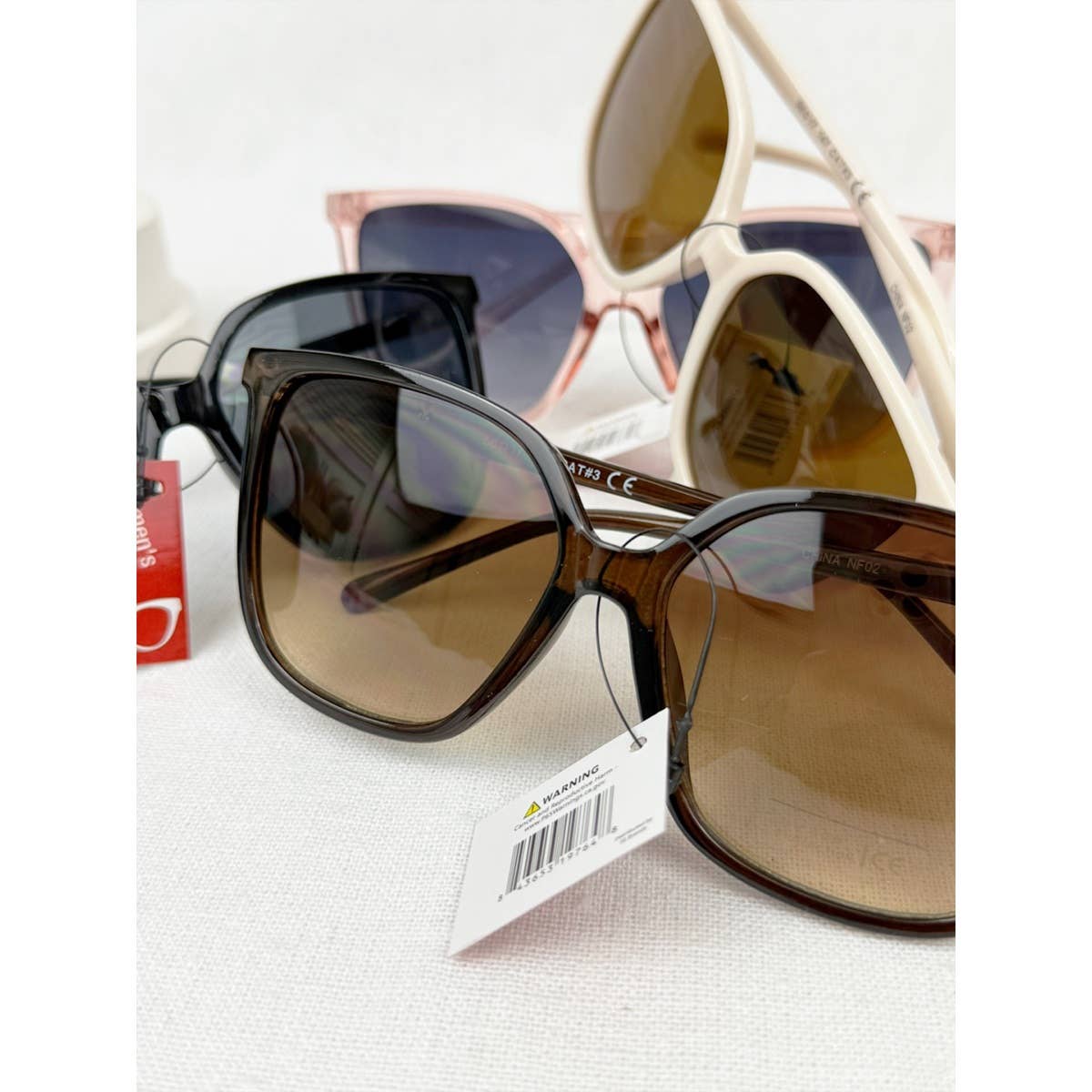 Sophia Everyday Shades Fashion Sunglass:Random